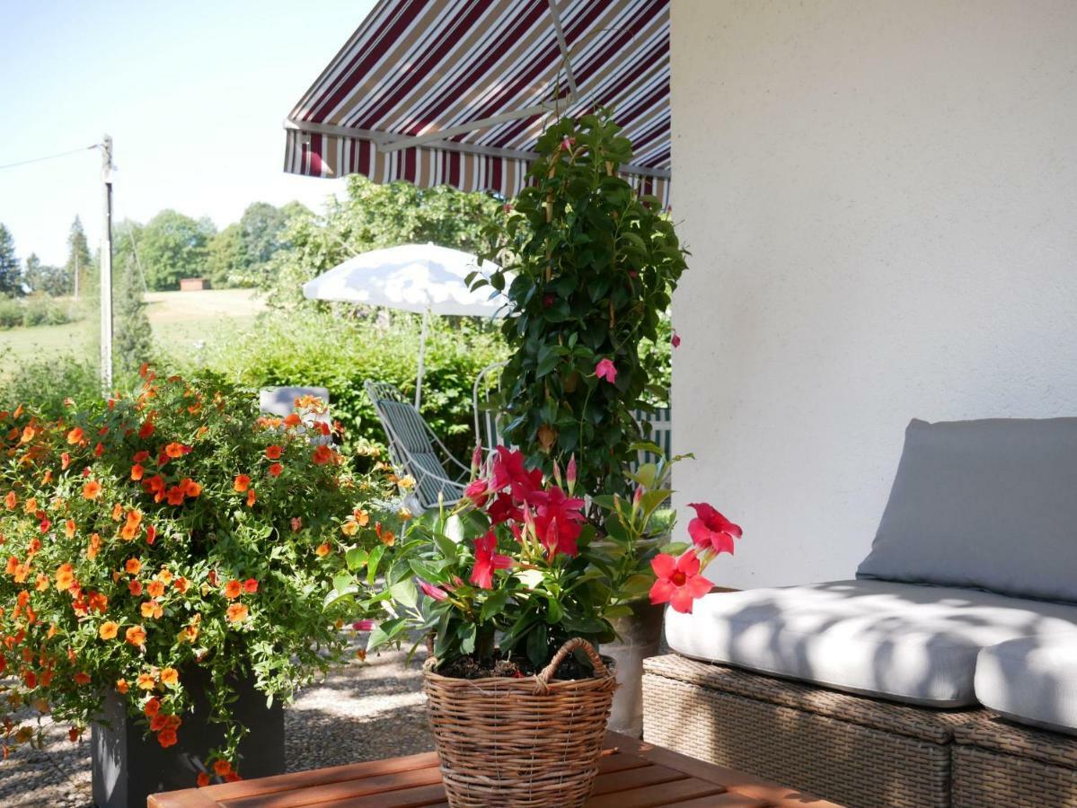 Haus Vita Ferien- Und Seminarhaus Urberg Exterior photo